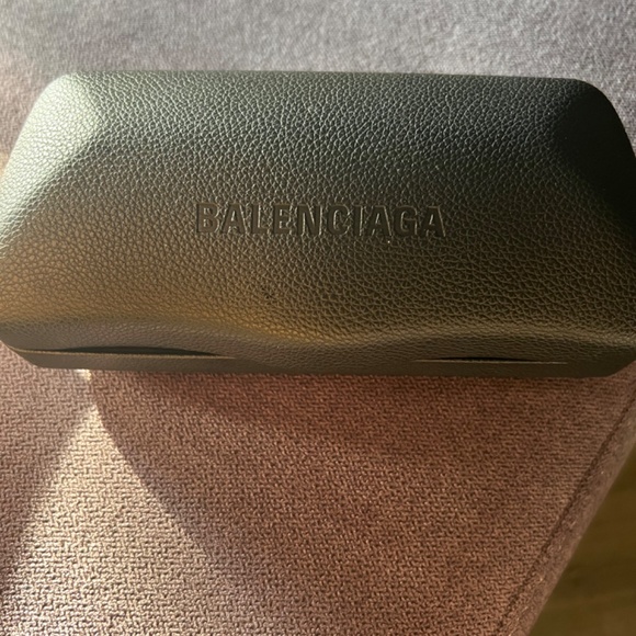Balenciaga Shades- Brand new! Never worn! - Picture 6 of 6
